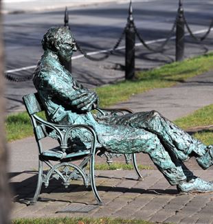 Patrick Kavanagh statue along the Grand Canal in Dublin. Photo by Maurice Frazer via Flickr